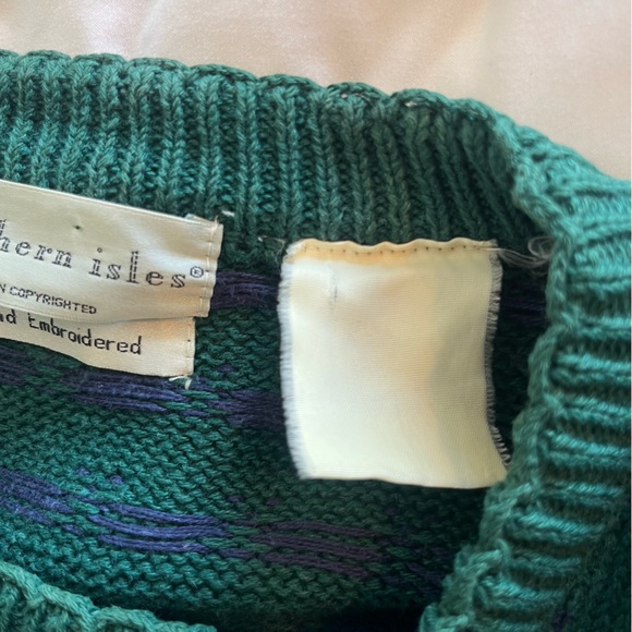 Vintage Northern Isles Hand Embroidered Westie Dog Sweater Scottish Beret Knit - Picture 9 of 10